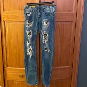 Machine ripped jeans